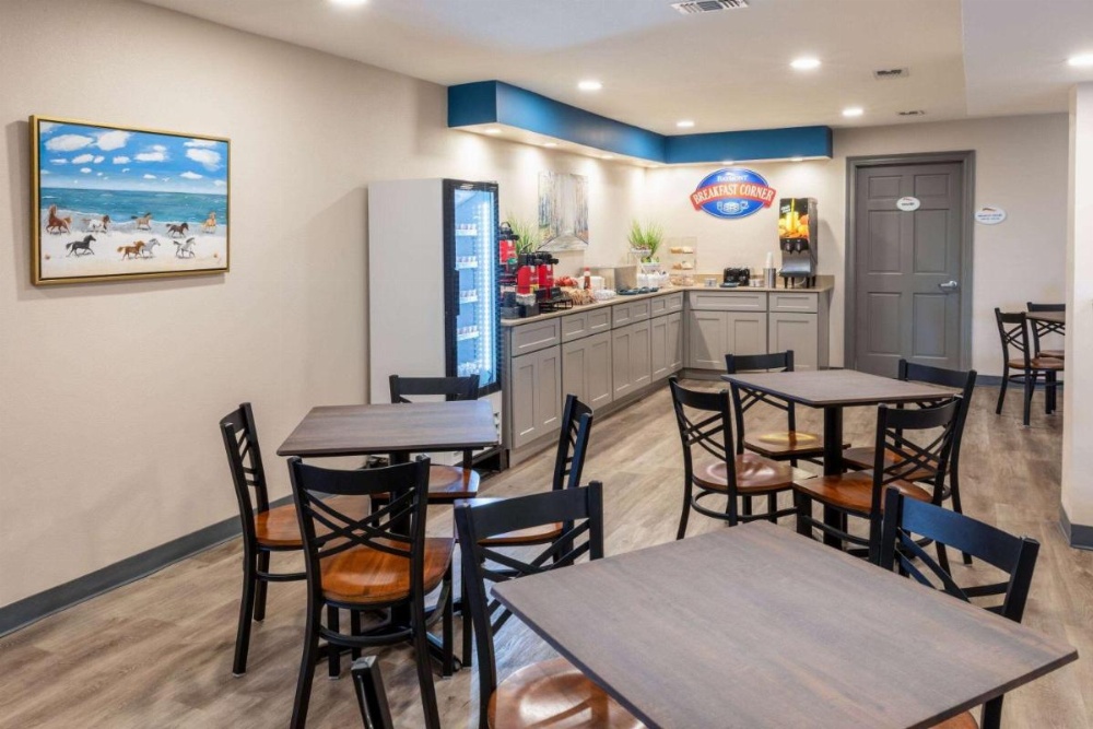  Baymont by Wyndham Biloxi Ocean Springs Image 13