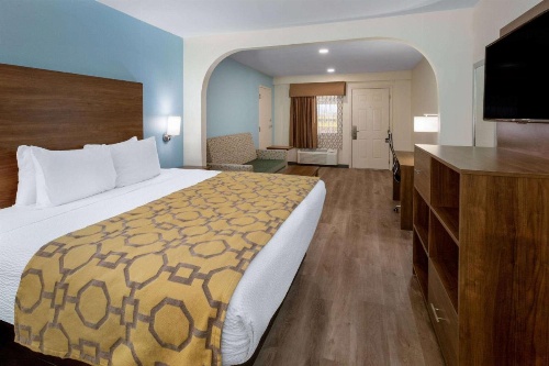  Baymont by Wyndham Biloxi Ocean Springs image 17