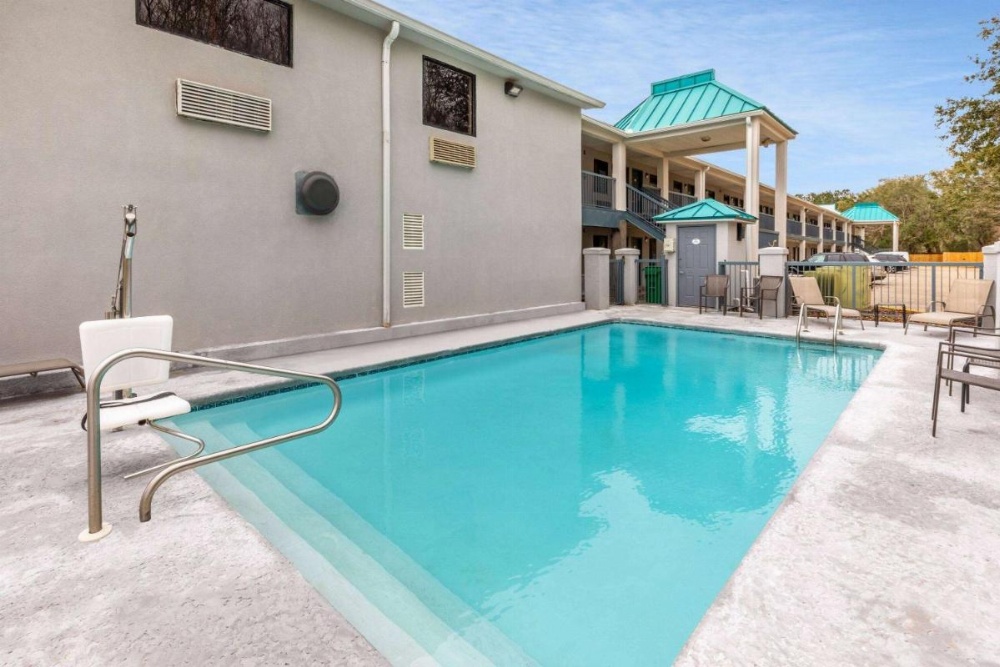  Baymont by Wyndham Biloxi Ocean Springs Image 31