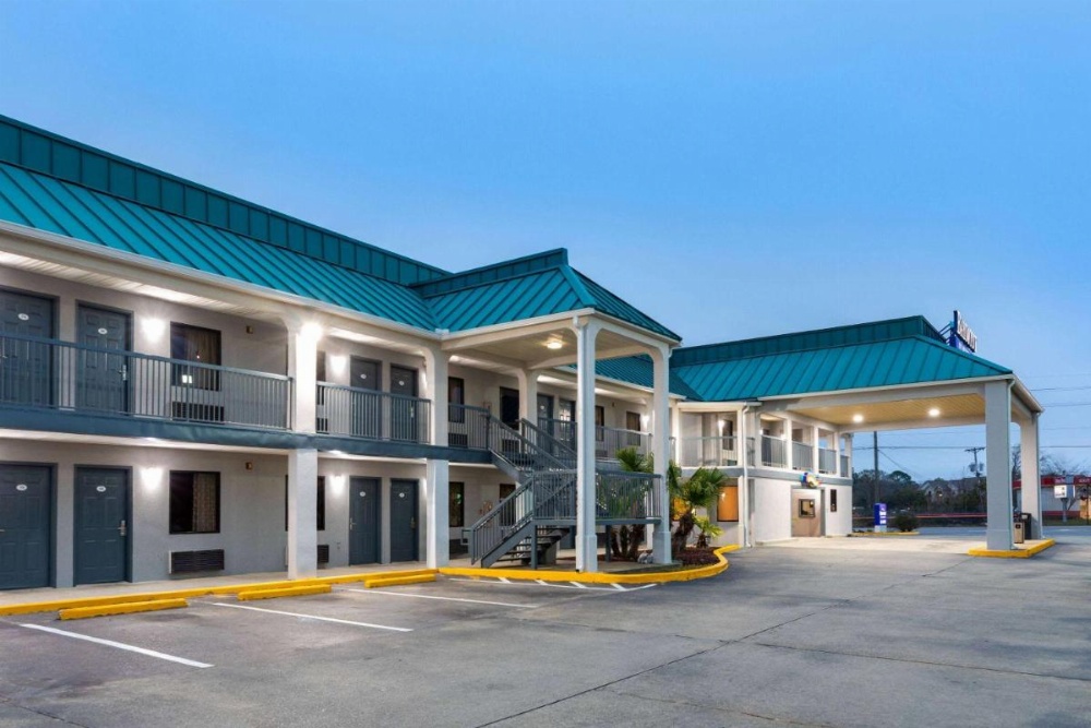  Baymont by Wyndham Biloxi Ocean Springs Image 38