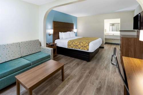  Baymont by Wyndham Biloxi Ocean Springs image 39